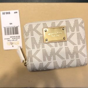 Micheal Kors Jet Set Wallet
